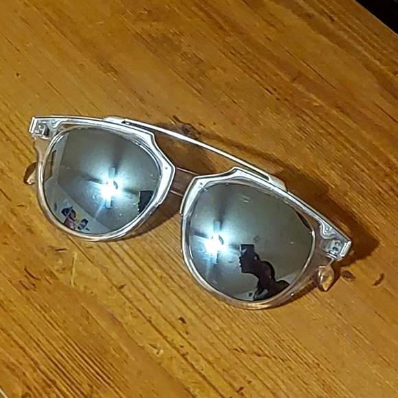 Mirrored Lens Round Aviator Unisex Sunglasses - Picture 5 of 6